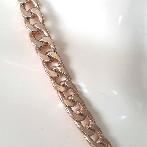 **3/$25**  Beautiful Pastel Floral Necklace - Gold Tone w Rhinestones - LIKE NEW - Picture 4 of 5